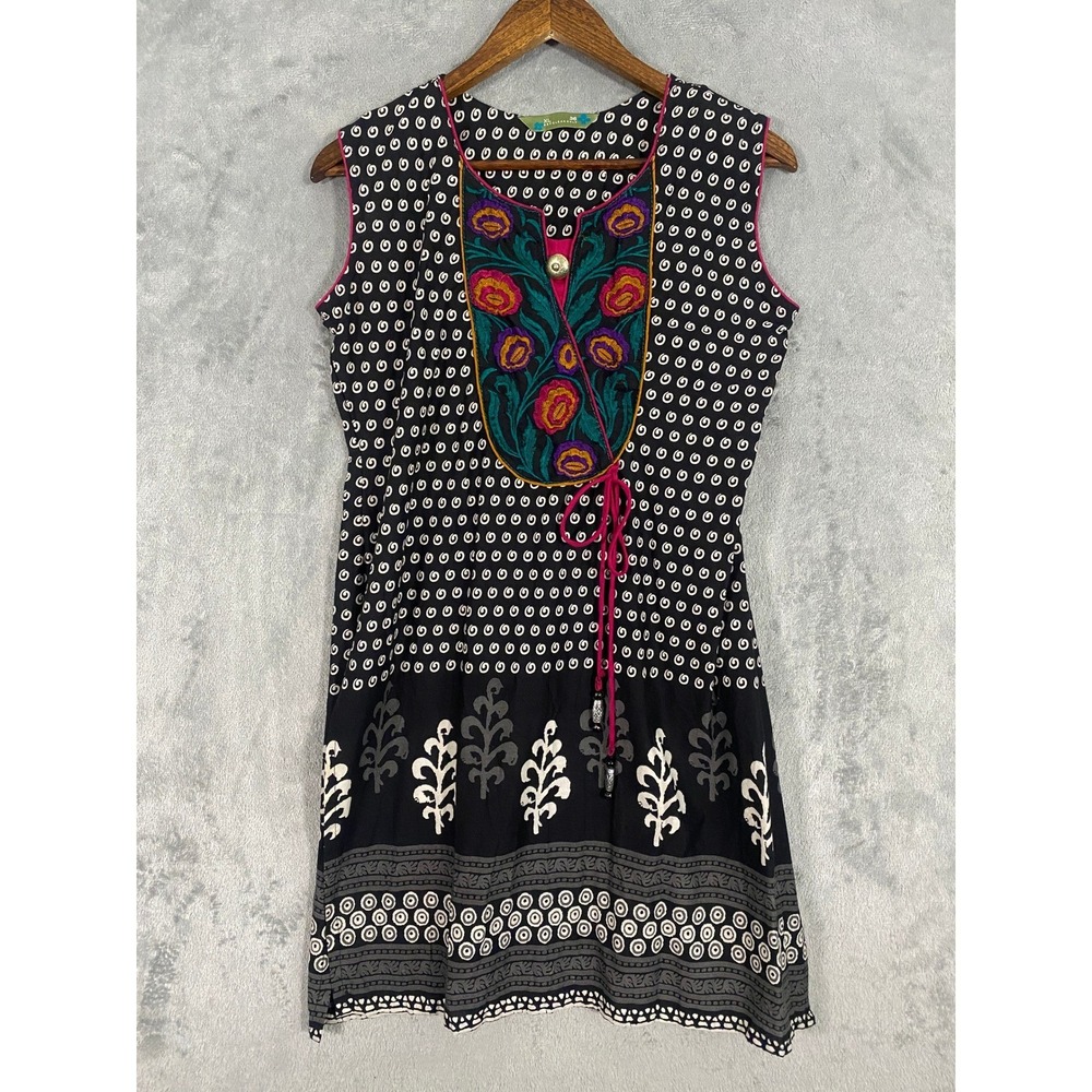 Artsy Tunic Top Sz XL Black White Floral Embroidered Bib Beaded Layer Lagenlook